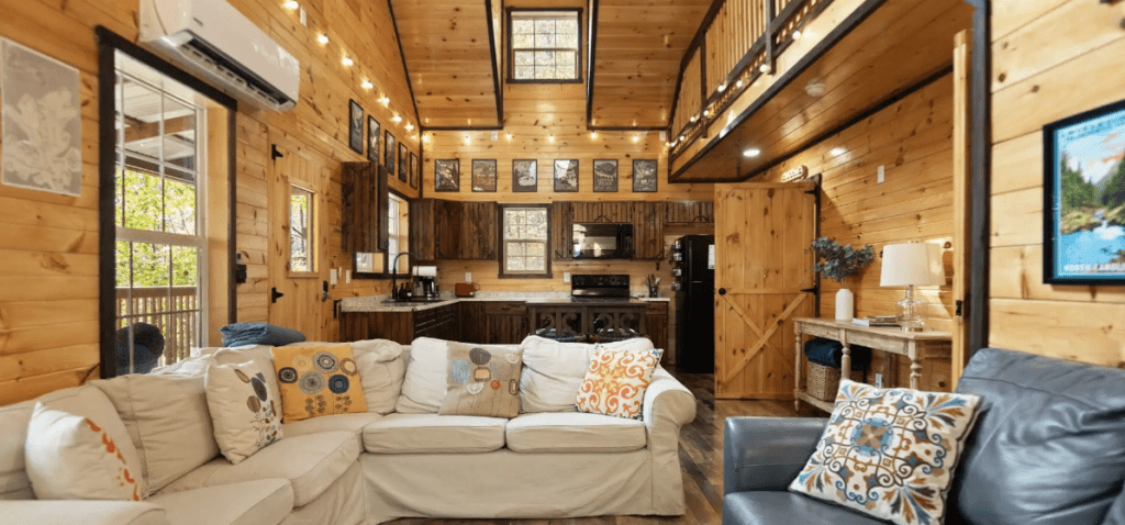 Climb-on Cabin | Scenic Cabin Rentals
